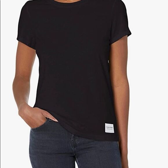 COPY - NWT Calvin Klein Jeans pocket tee rolled sleeves slit on bottom sides - Picture 1 of 11